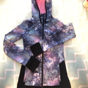 Girls Ivivva zip up w/hood PERFECT!!